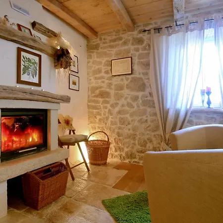 Casa Buscina Materada