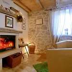 Casa Buscina Materada